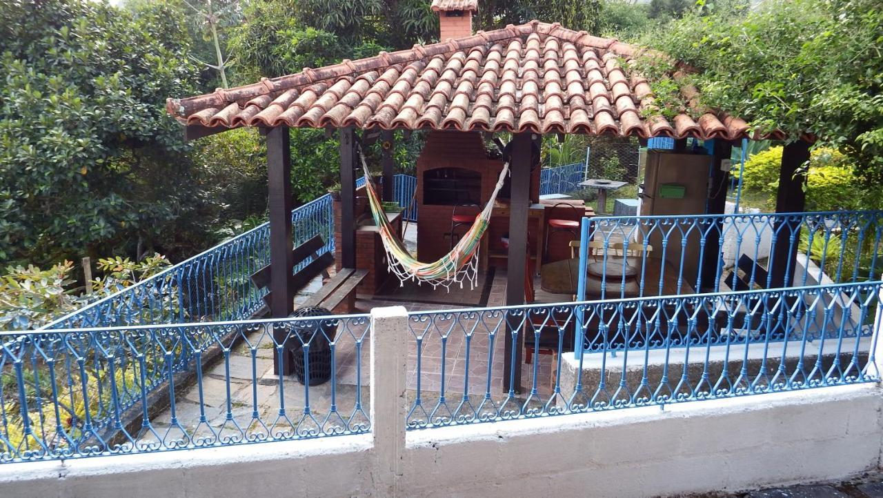 Casa Agradavel Com Piscina. Villa Miguel Pereira Buitenkant foto